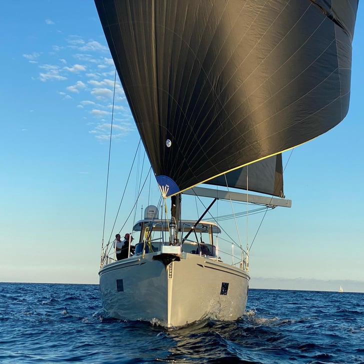 Hylas Yachts Partners With North Sails