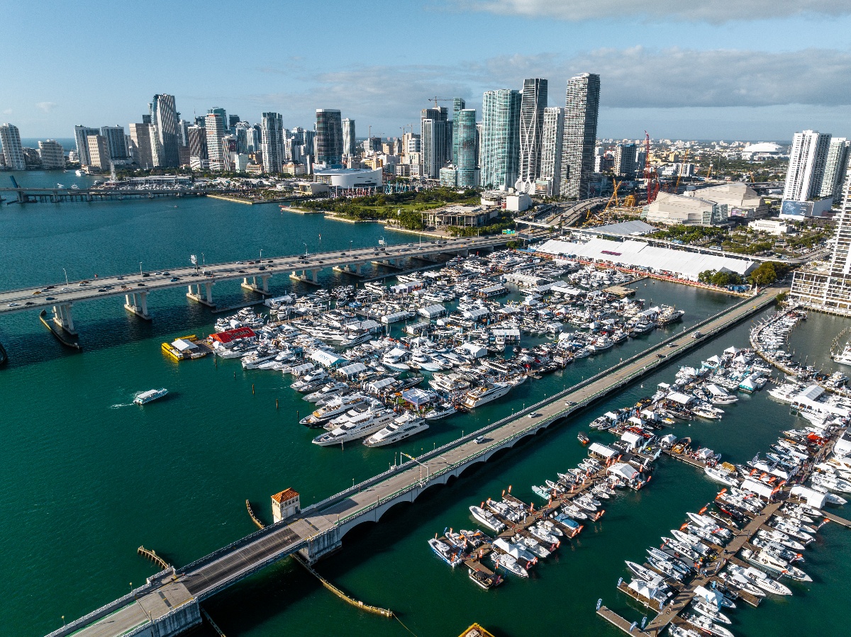 Miami International Boat Show