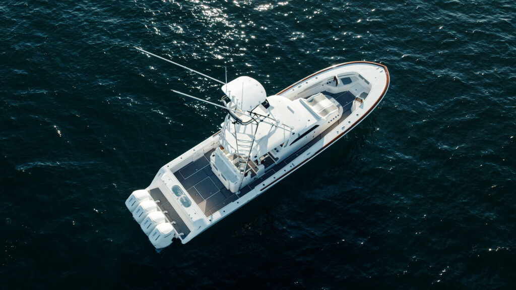 Front Runner 47 CC overhead